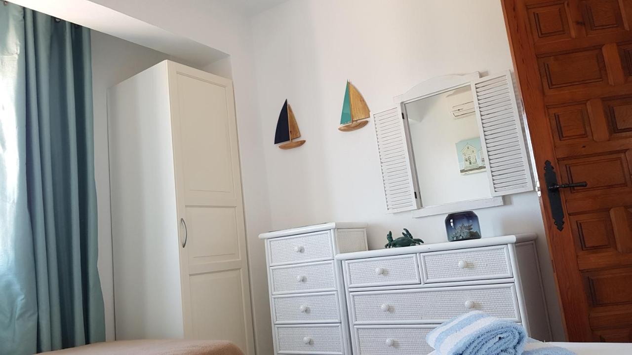 Rosalalinda - Cosy Semi-Detached Home With Sea Views And Large Terrace Морайра Екстер'єр фото